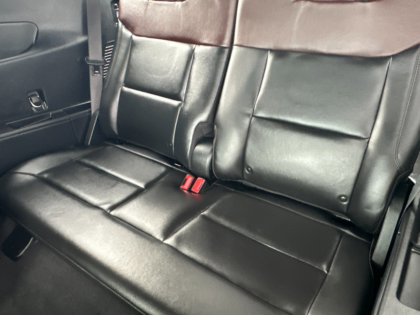 Certified 2022 Ford Explorer Platinum w/ Equipment Group 601A image 16