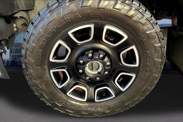 Certified 2024 Ford F250 Platinum w/ FX4 Off-Road Package AWD/4WD image 35