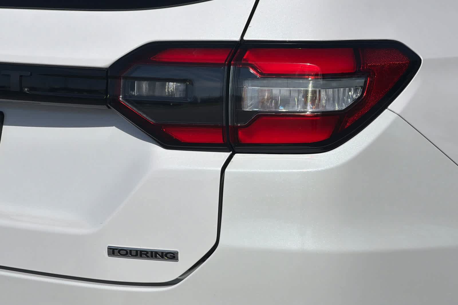 Used 2025 Honda Pilot Touring image 29