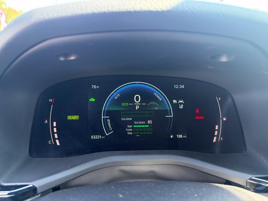 Used 2025 Toyota Camry SE FWD image 15