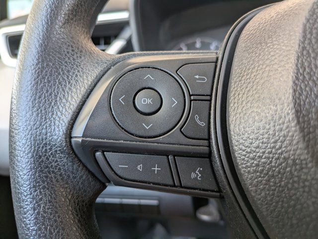 Used 2025 Toyota Corolla LE FWD image 21