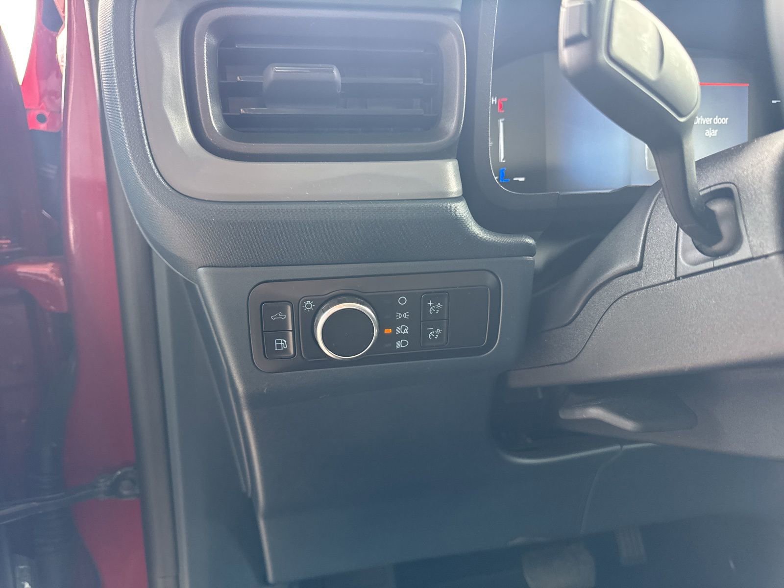 Certified 2025 Ford Maverick XLT w/ Equipment Group 301A image 28