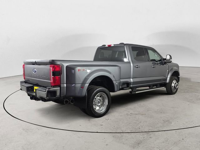 Certified 2025 Ford F450 Lariat w/ FX4 Off-Road Package image 4