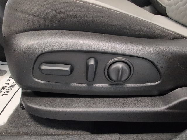 Certified 2019 Chevrolet Equinox LS w/ LS Convenience Package FWD image 13