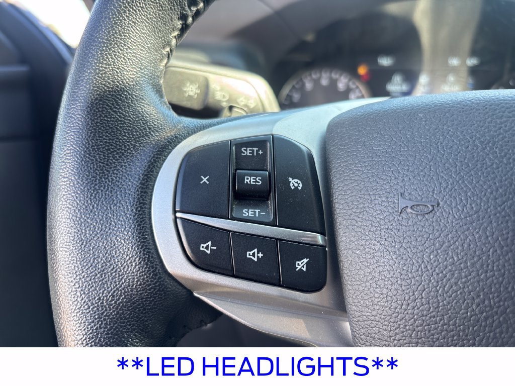 Certified 2020 Ford Explorer XLT w/ Comfort Package RWD image 17