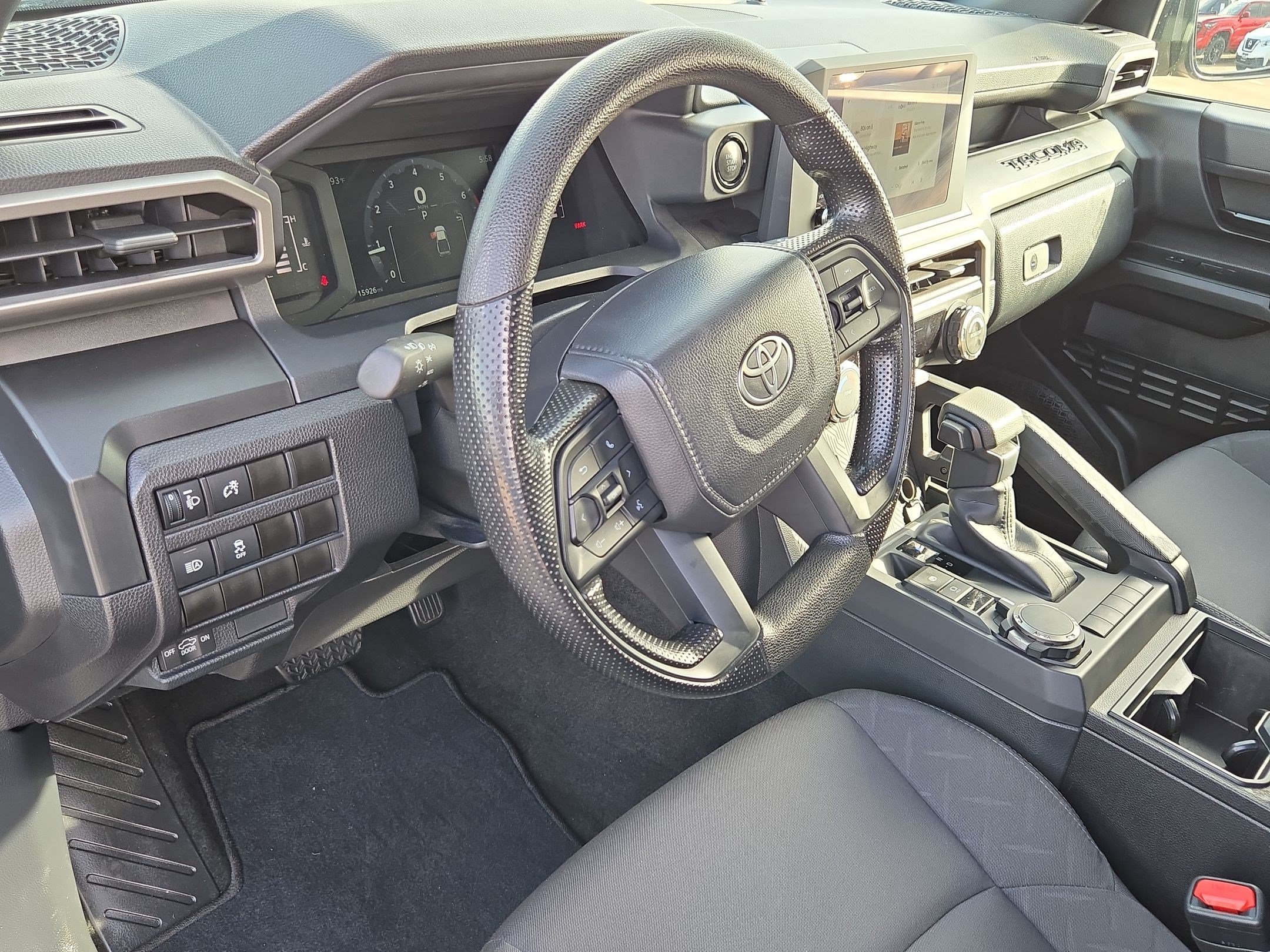 Used 2025 Toyota Tacoma SR AWD/4WD image 16