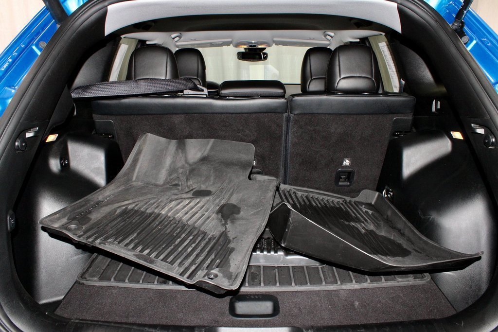 Used 2022 Jeep Cherokee Latitude Lux w/ Mopar Interior Package image 13