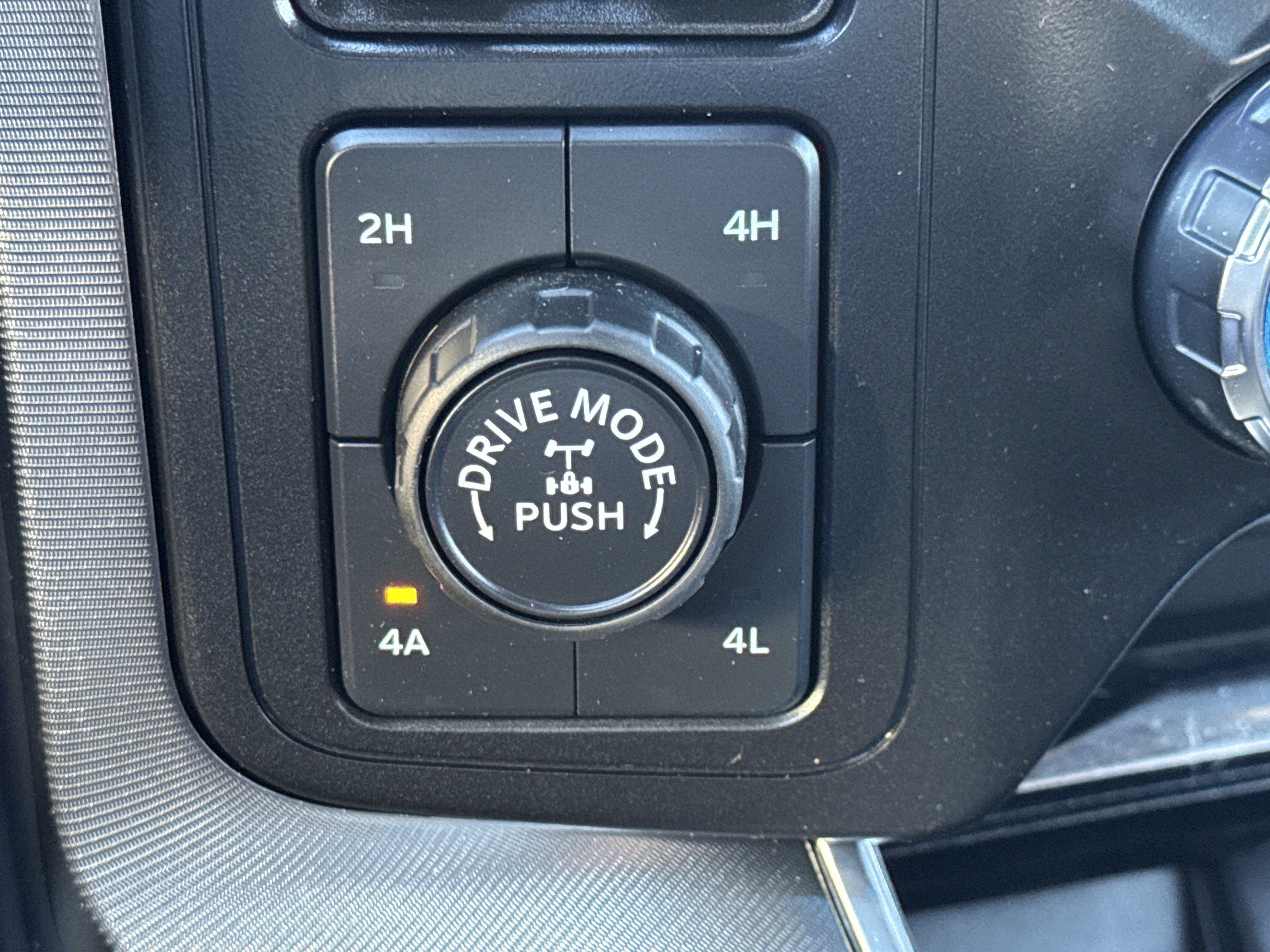 Certified 2024 Ford F150 Platinum w/ Equipment Group 702A High image 24