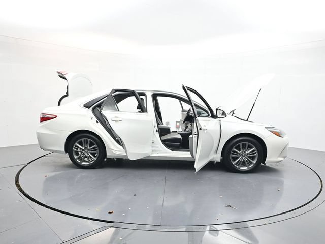 Used 2017 Toyota Camry SE FWD image 47