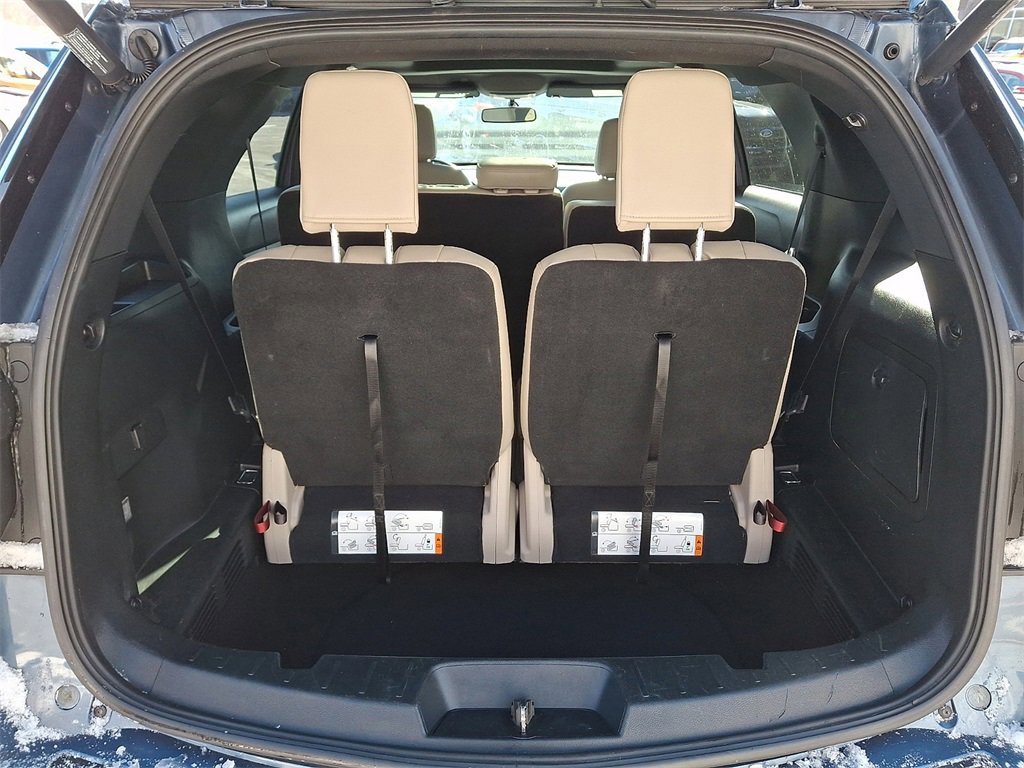 Certified 2019 Ford Explorer XLT w/ Equipment Group 202A image 29