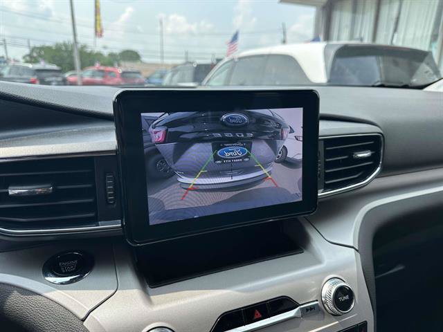 Certified 2023 Ford Explorer XLT w/ Equipment Group 202A AWD/4WD image 16