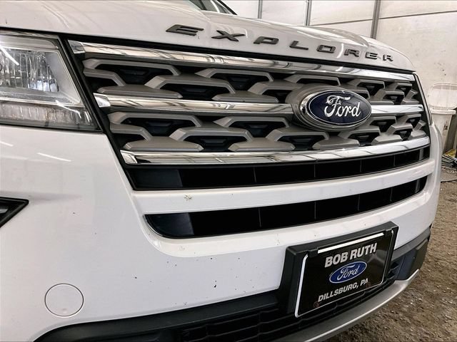 Certified 2018 Ford Explorer XLT AWD/4WD image 30