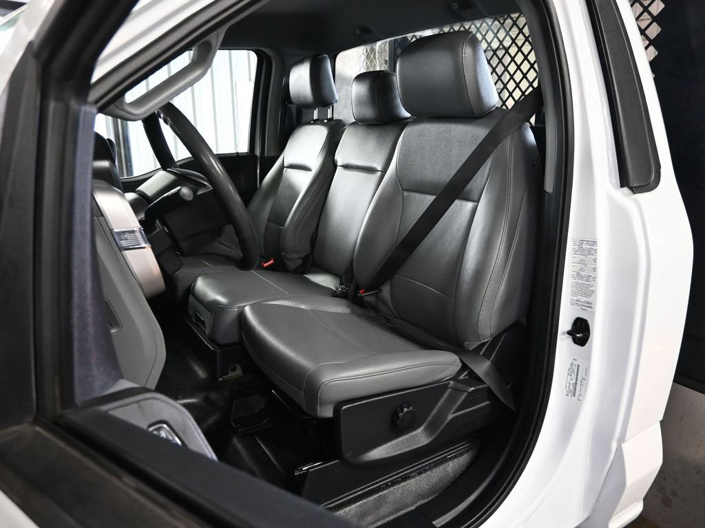 Certified 2023 Ford F450 XL w/ XL Chrome Package image 12