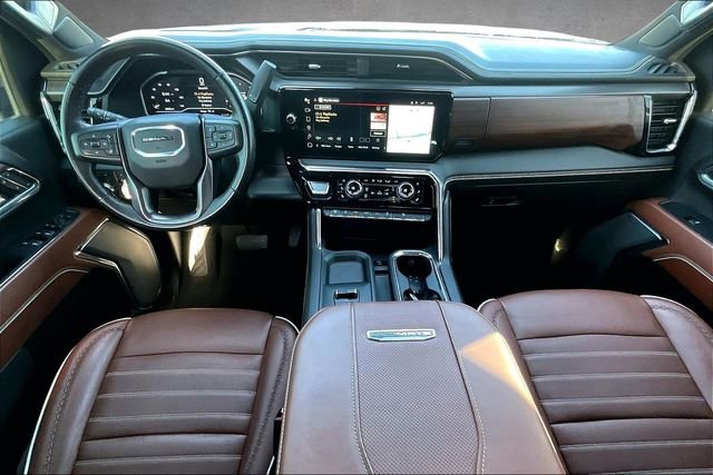 Used 2024 GMC Sierra 2500 Denali Ultimate w/ Snow Plow Prep/Camper Package image 14