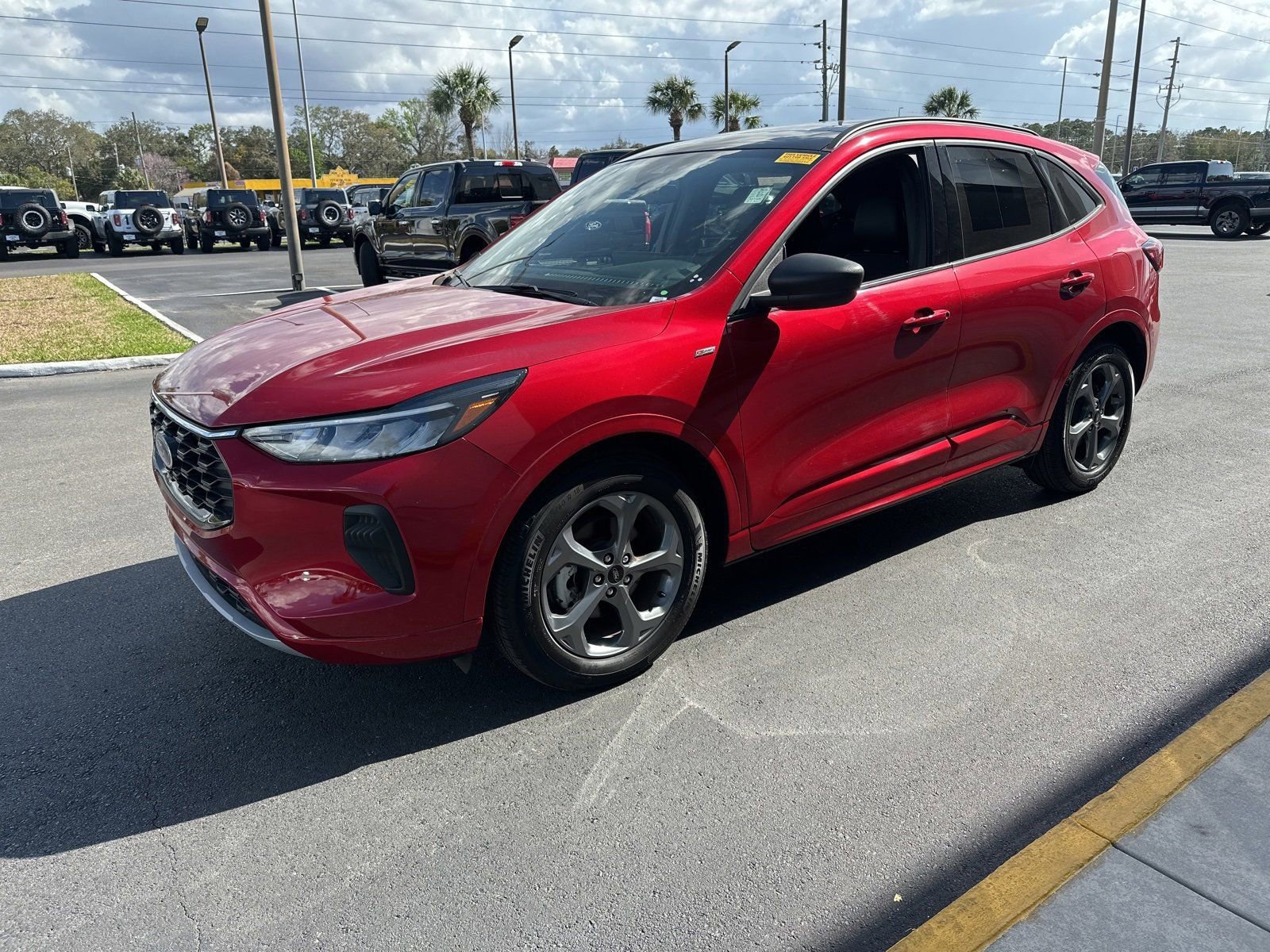 Certified 2023 Ford Escape ST-Line w/ Tech Pack #1 image 8