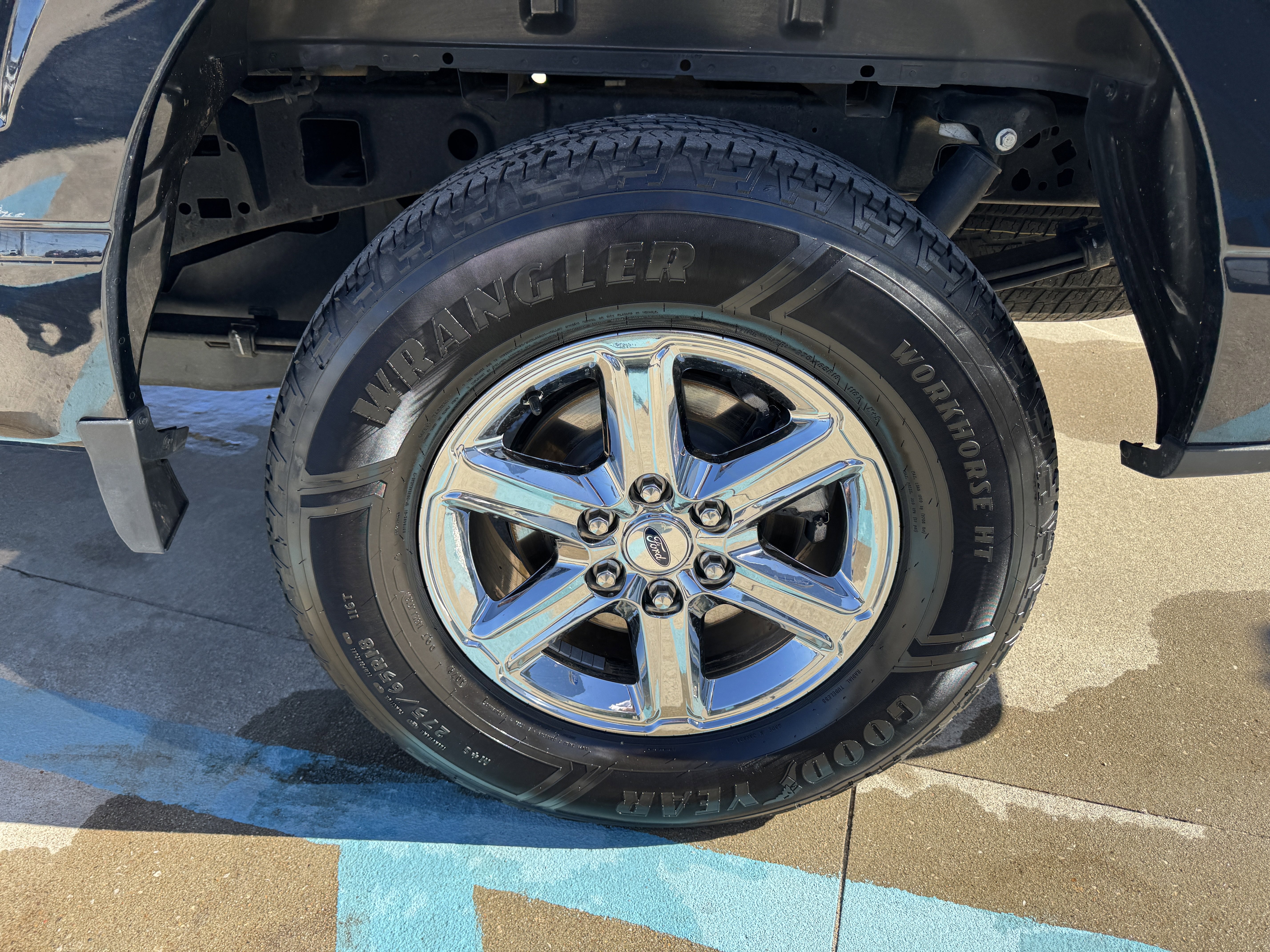 Certified 2024 Ford F150 XLT w/ Mobile Office Package image 6