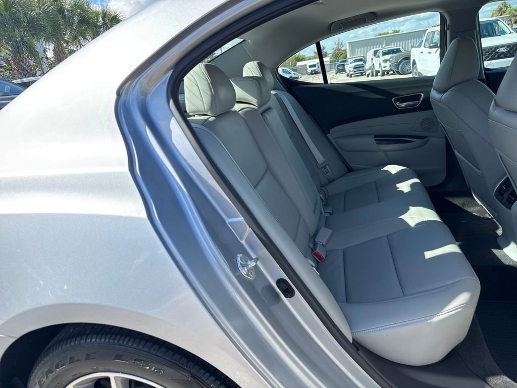 Used 2018 Acura TLX w/ Technology Package image 27