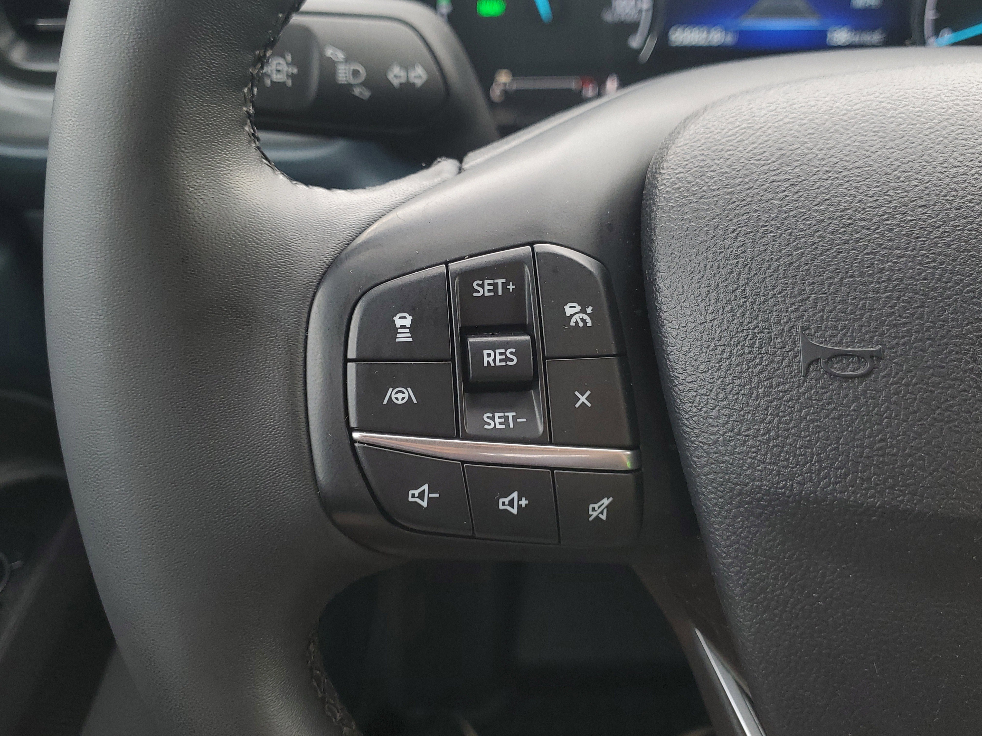 Certified 2024 Ford Maverick Lariat w/ Black Appearance Package image 24