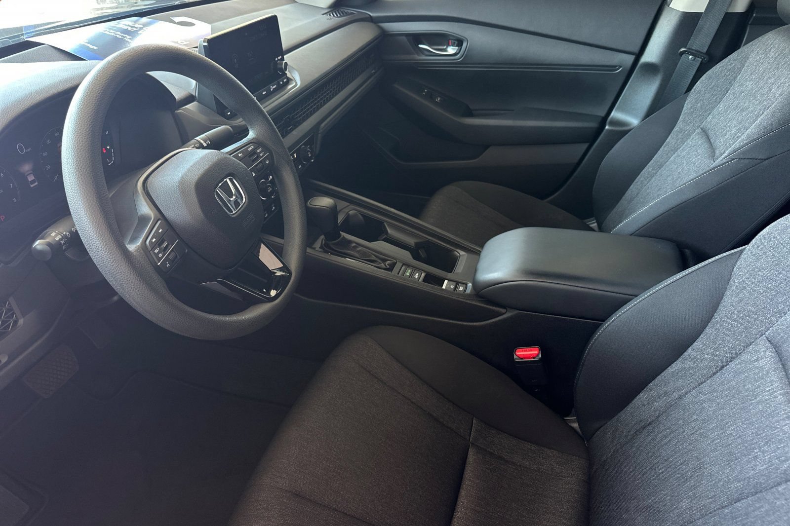 Used 2023 Honda Accord LX image 9
