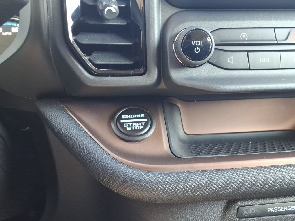 Certified 2023 Ford Bronco Sport Outer Banks w/ Tech Package AWD/4WD image 23
