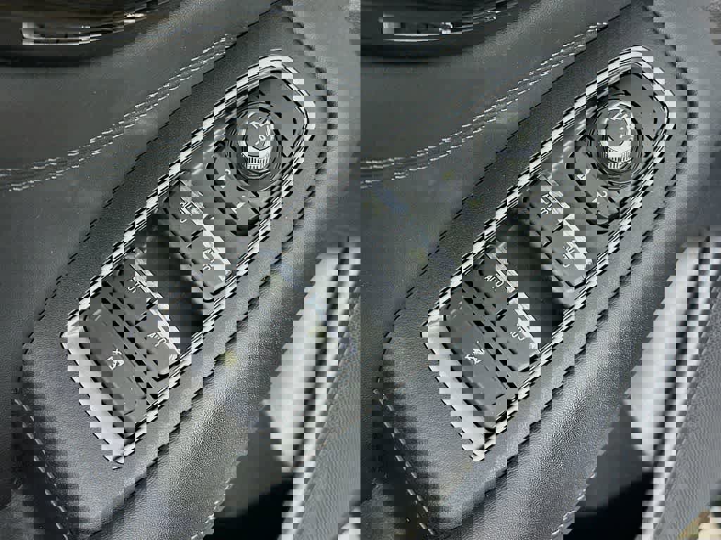 Used 2020 Subaru Outback Limited image 29