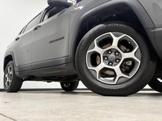 Used 2022 Jeep Compass Trailhawk w/ Trailhawk Convenience Group image 3