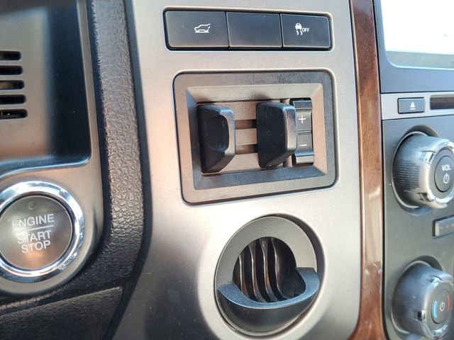 Certified 2017 Ford Expedition EL Platinum image 32