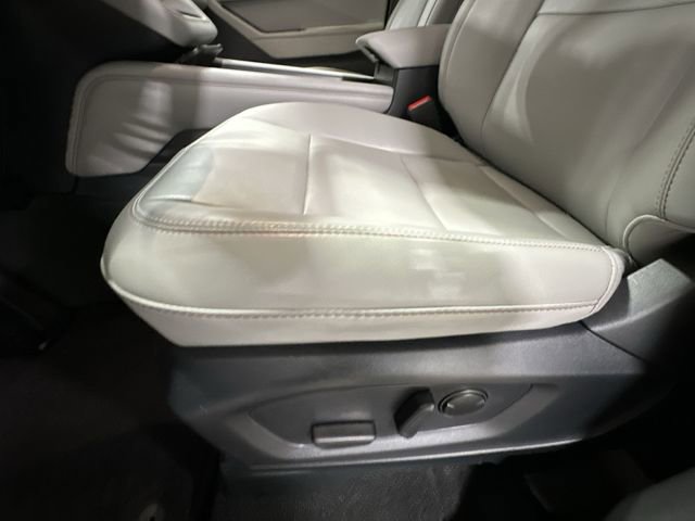 Certified 2025 Ford Explorer Active w/ Active Comfort Package AWD/4WD image 18
