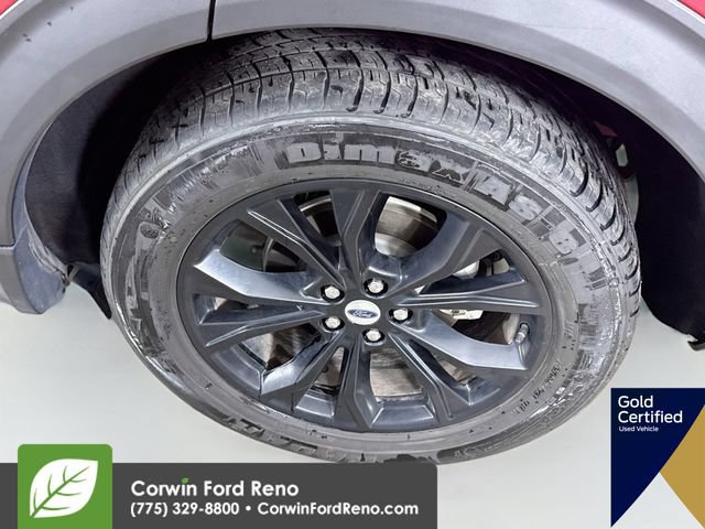 Certified 2022 Ford Explorer XLT w/ Equipment Group 202A AWD/4WD image 37