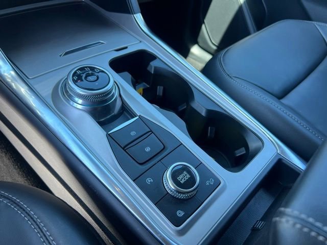 Certified 2024 Ford Explorer XLT w/ Equipment Group 202A AWD/4WD image 15