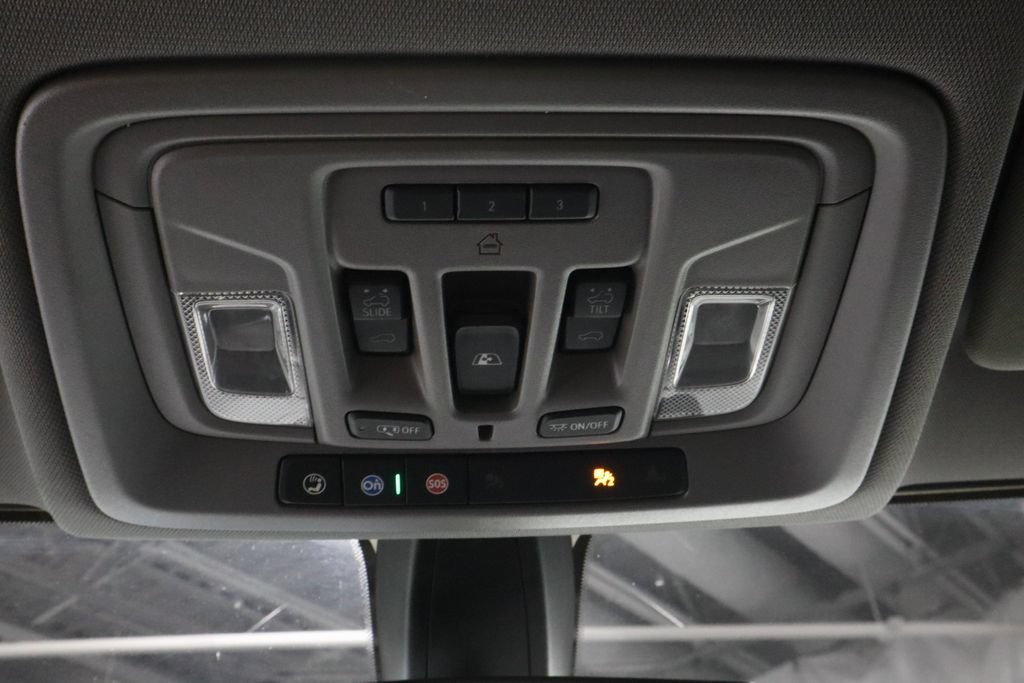 Used 2021 Chevrolet Silverado 1500 RST w/ Convenience Package II AWD/4WD image 30