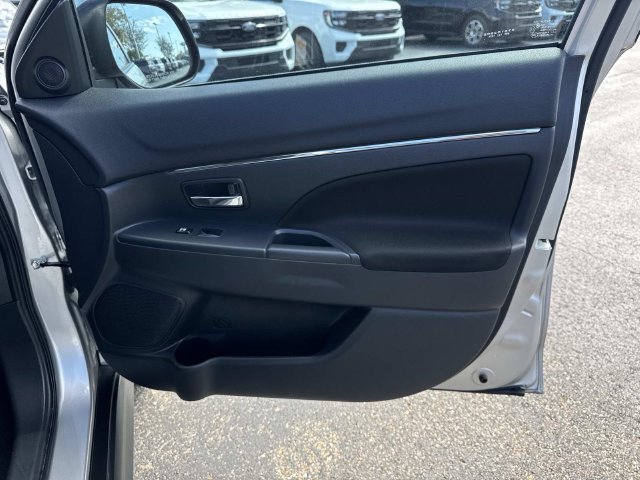 Used 2021 Mitsubishi Outlander Sport FWD image 13