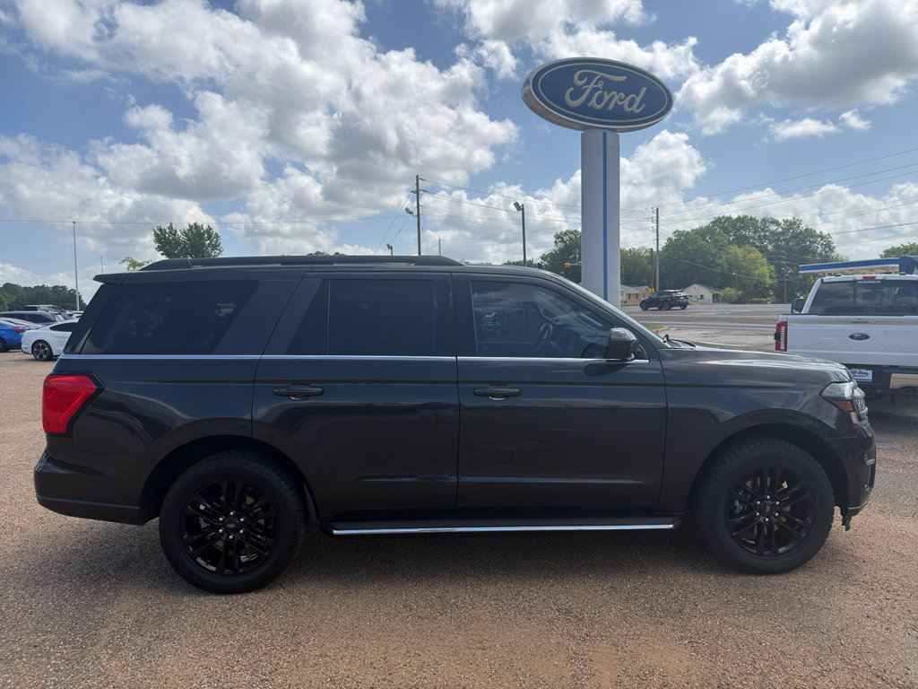 Certified 2022 Ford Expedition XLT RWD image 7