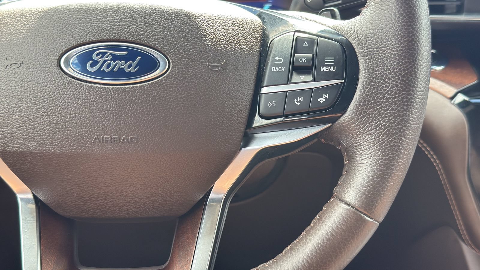 Certified 2021 Ford Explorer King Ranch w/ Premium Technology Package RWD image 15