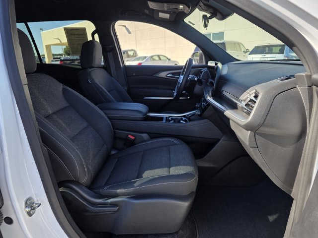 Used 2024 Chevrolet Traverse LS FWD image 31