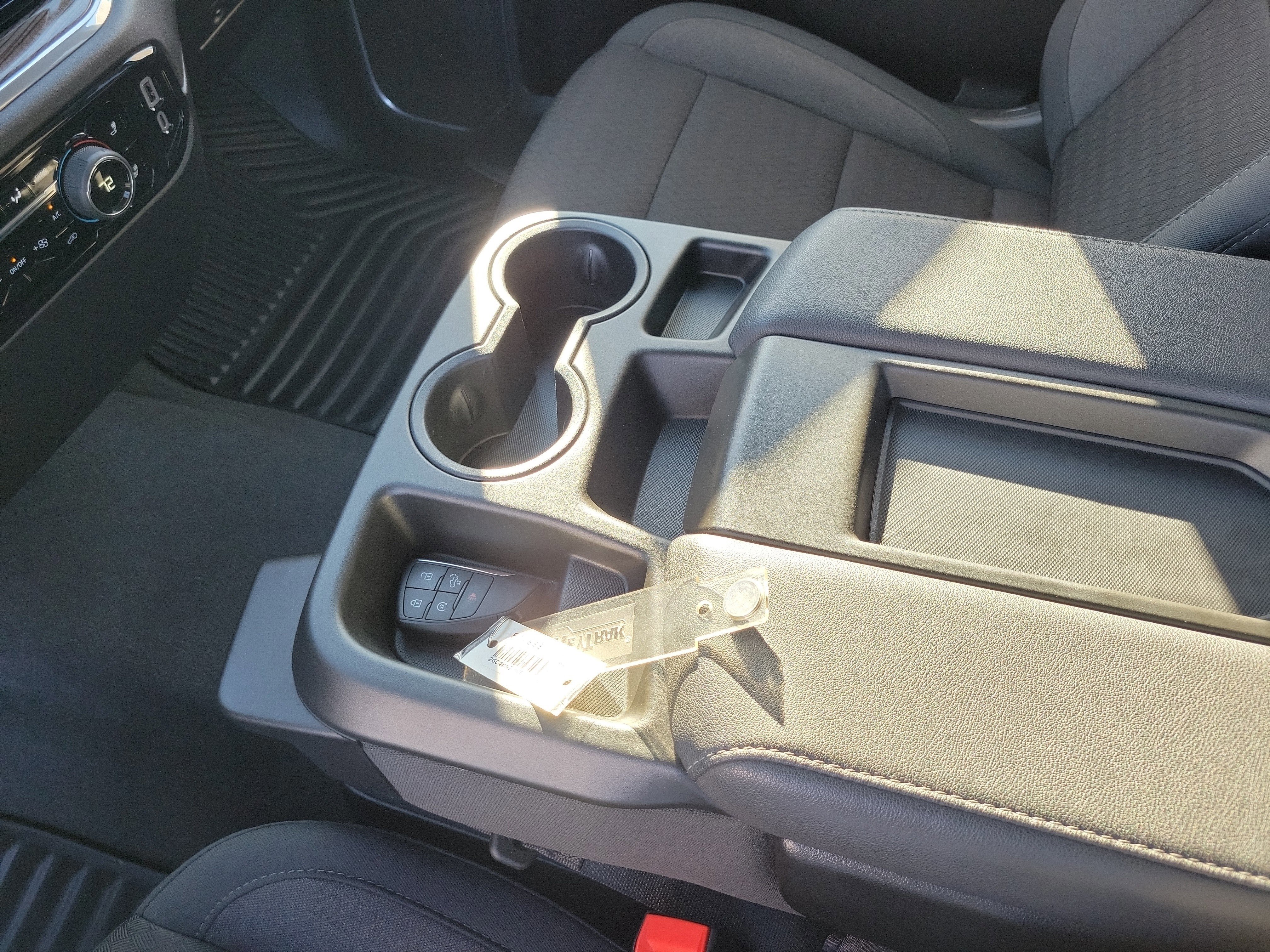 Used 2025 Chevrolet Silverado 2500 LT w/ Convenience Package image 9