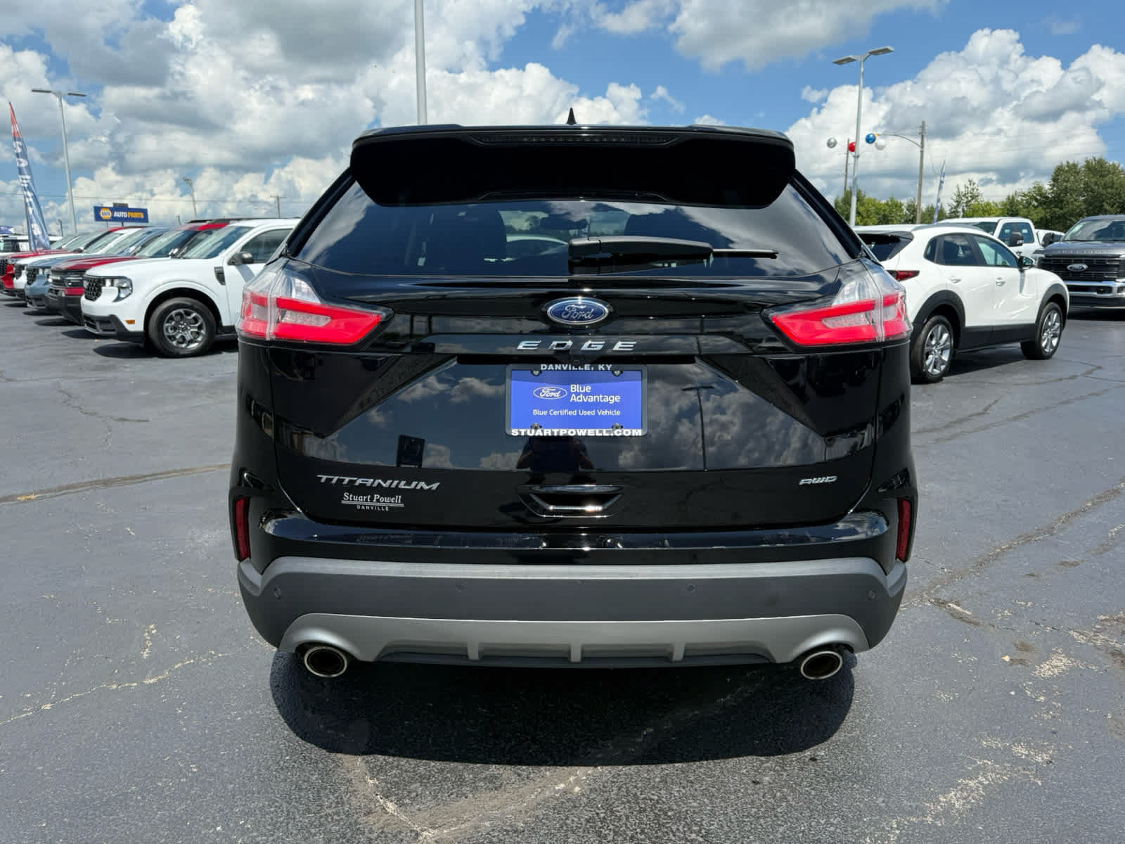 Certified 2024 Ford Edge Titanium AWD/4WD image 21