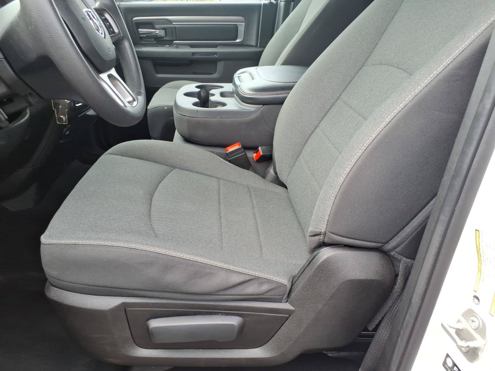 Used 2024 RAM 1500 Warlock AWD/4WD image 13
