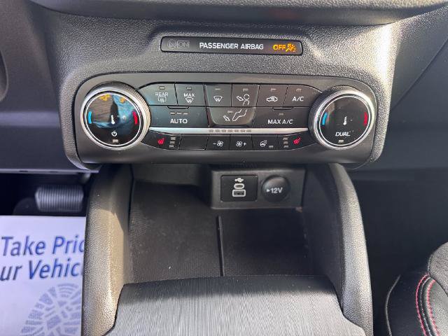 Certified 2025 Ford Escape ST-Line Select AWD/4WD image 22