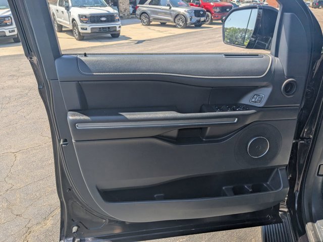 Certified 2024 Ford Expedition XLT RWD image 12