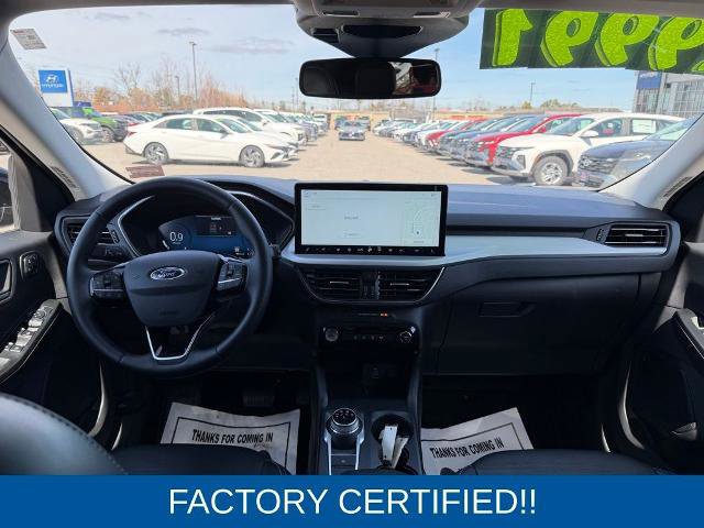 Certified 2025 Ford Escape Platinum AWD/4WD image 5