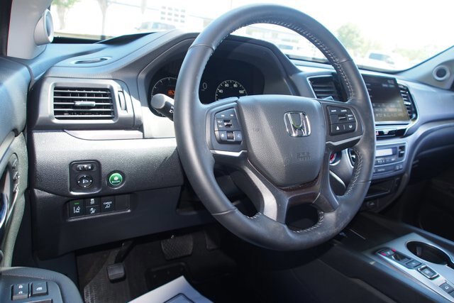 Used 2025 Honda Ridgeline RTL+ image 16