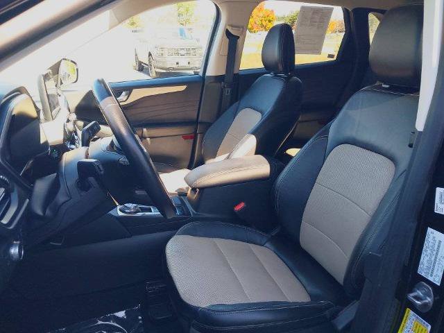 Certified 2021 Ford Escape Titanium w/ Titanium Elite Package AWD/4WD image 24