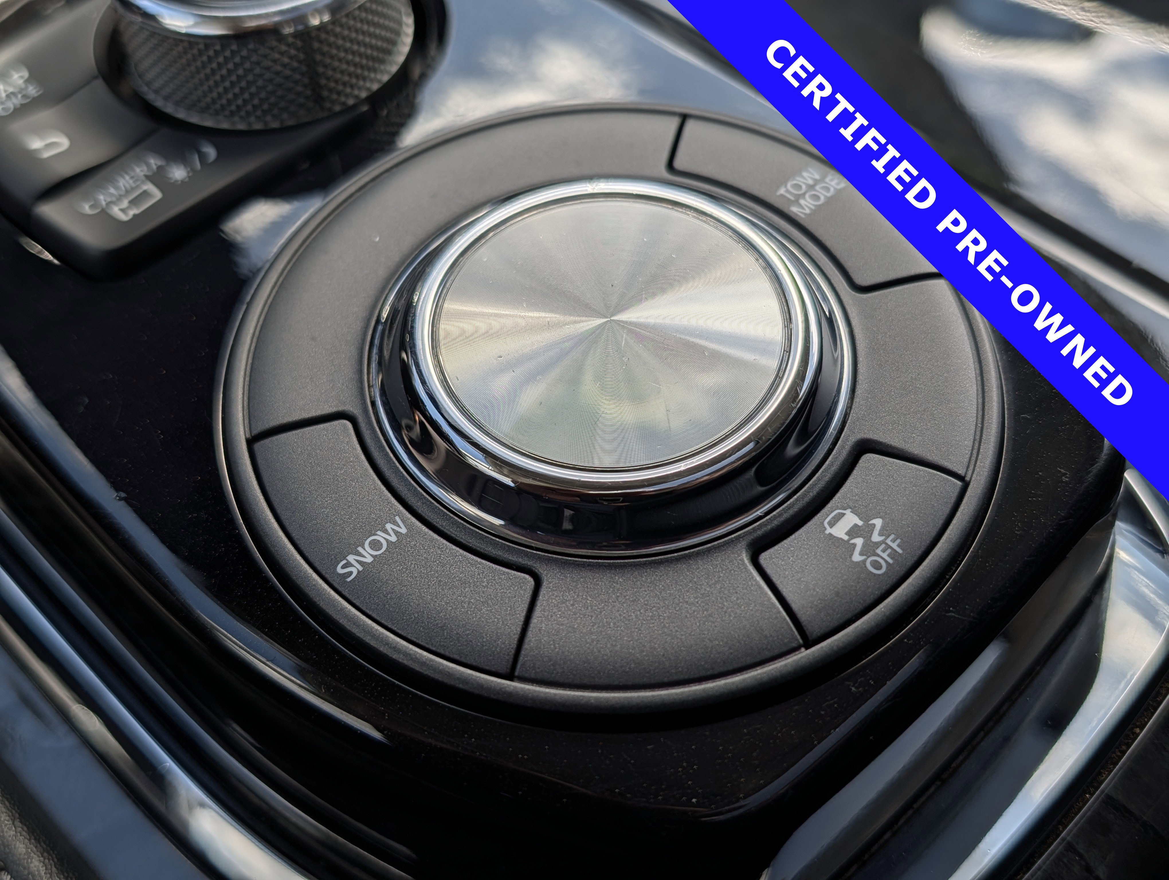 Used 2021 INFINITI QX80 Luxe image 34