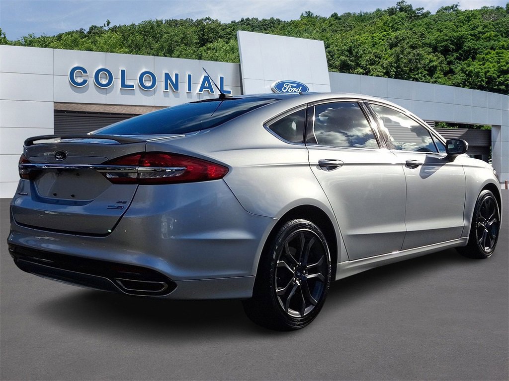 Certified 2018 Ford Fusion SE w/ Equipment Group 201A image 4