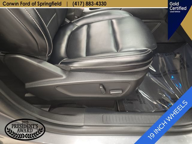 Certified 2024 Ford Escape Platinum AWD/4WD image 11