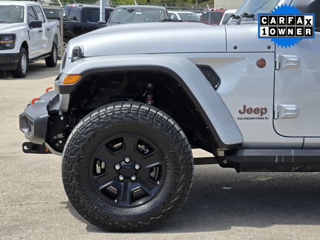 Used 2023 Jeep Gladiator Mojave w/ LED Lighting Group AWD/4WD image 9