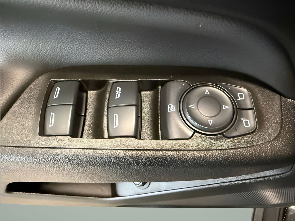 Used 2024 Chevrolet Equinox LT image 27