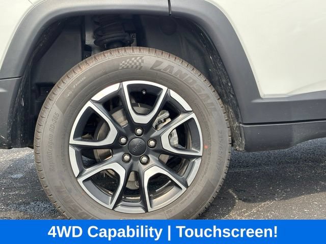 Used 2024 Jeep Compass Trailhawk AWD/4WD image 19