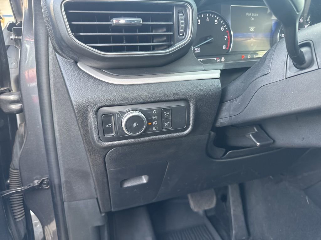 Certified 2022 Ford Explorer XLT w/ Equipment Group 202A image 11